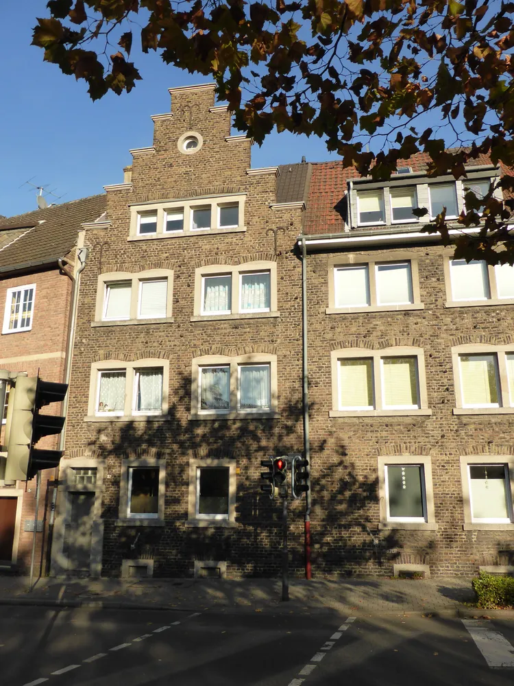 2 Zimmer Wohnung mit 42 m² in Neuss – Bild 1
