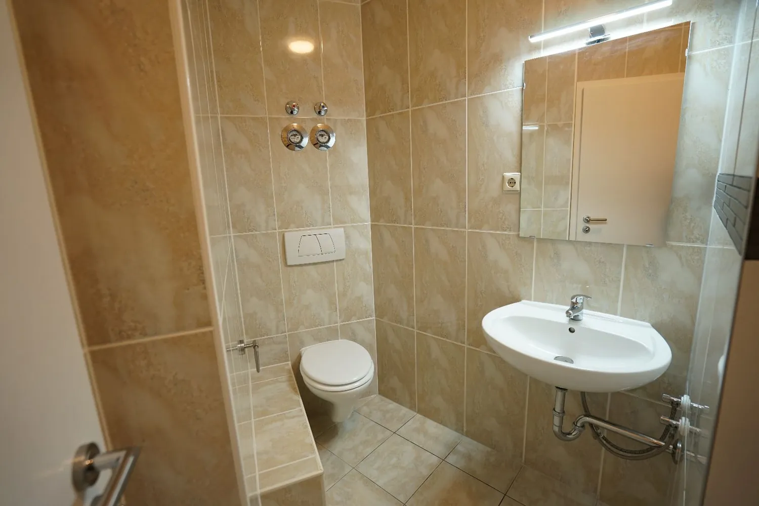 2 Zimmer Wohnung mit 77 m² in Dresden – Bild 5