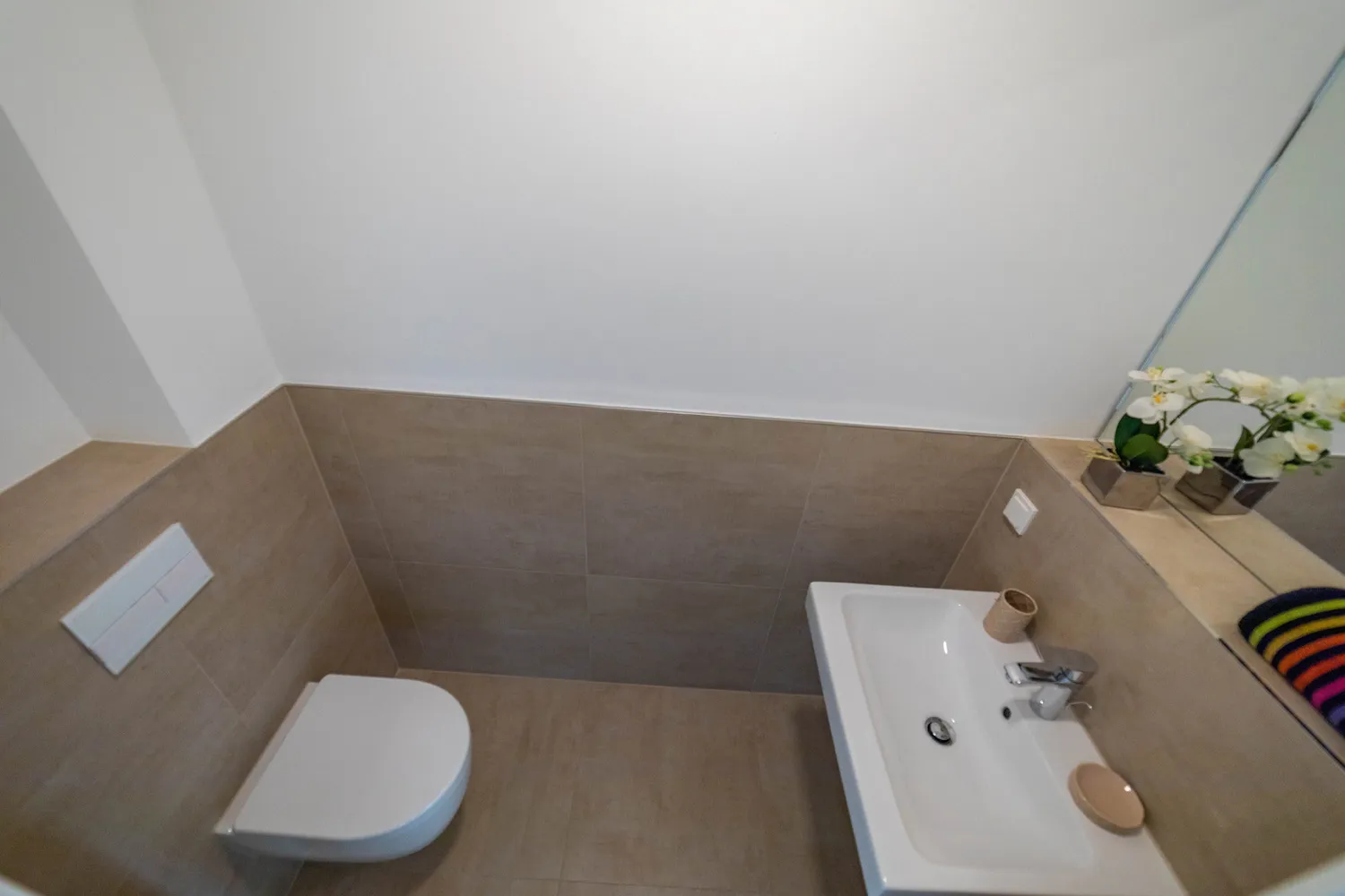 2 Zimmer Wohnung mit 85 m² in Berlin – Bild 1