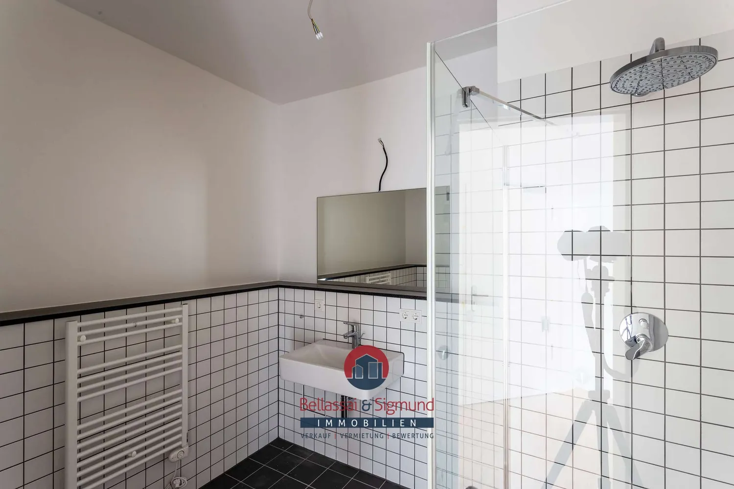 2 Zimmer Wohnung mit 55 m² in Köln – Bild 2