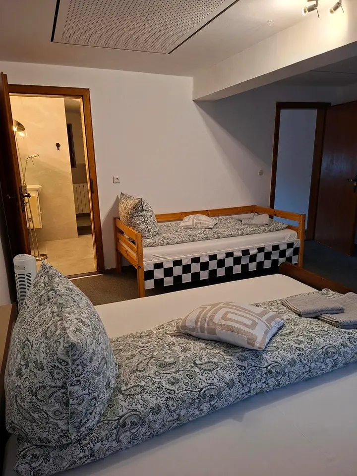 2 Zimmer Wohnung mit 70 m² in Mönchengladbach – Bild 1
