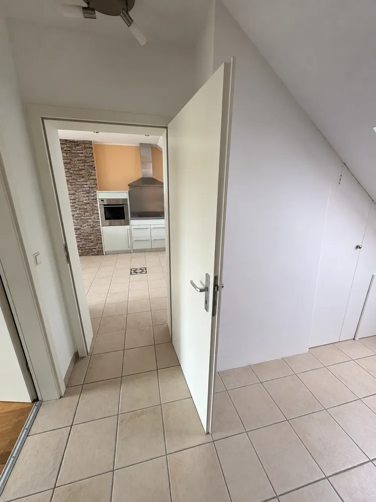 3 Zimmer Wohnung mit 103 m² in Hamburg – Bild 4
