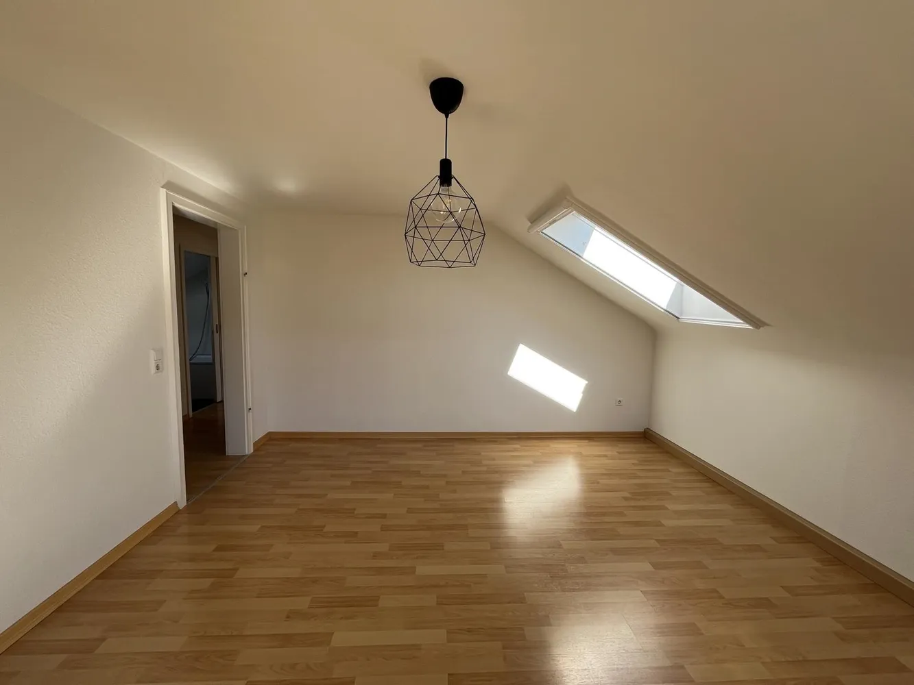 2 Zimmer Wohnung mit 45 m² in Karlsruhe – Bild 3