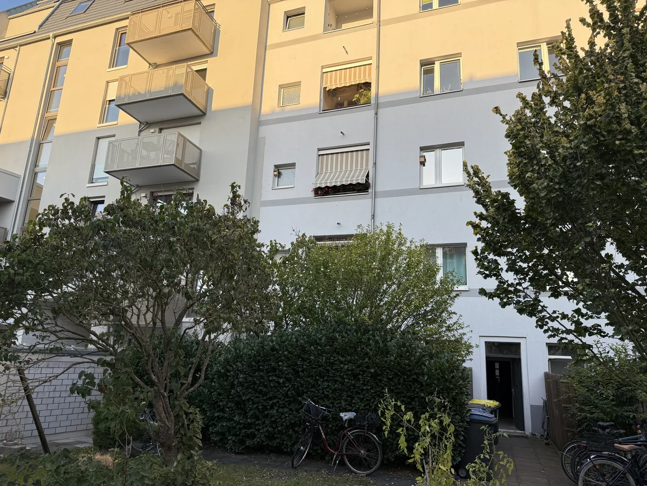 2 Zimmer Wohnung mit 95 m² in Köln – Bild 3