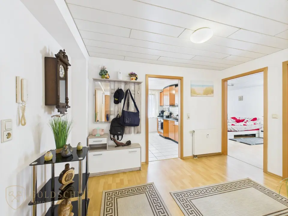 3 Zimmer Wohnung mit 100 m² in Metzingen – Bild 2