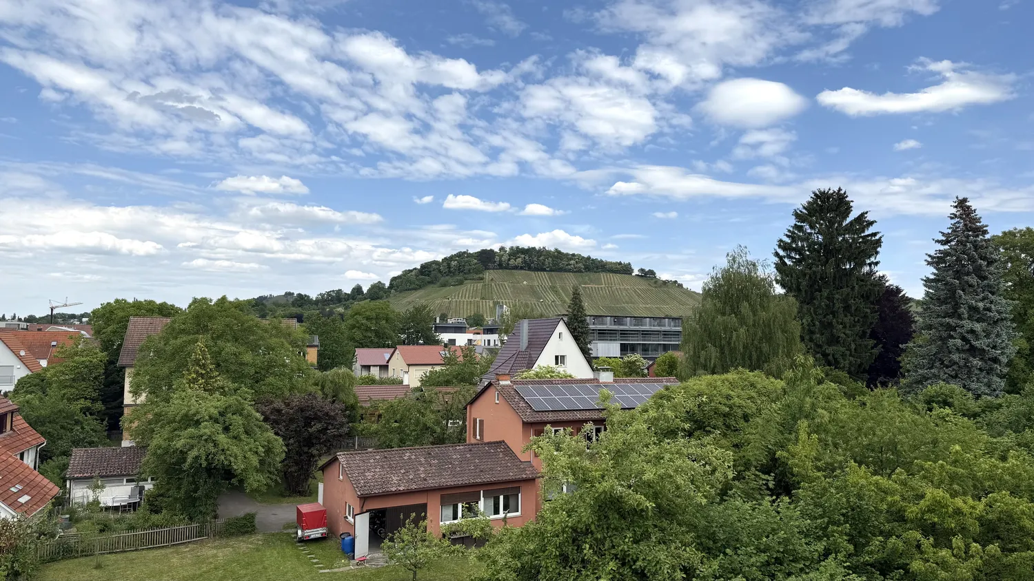 4 Zimmer Wohnung mit 143 m² in Metzingen – Bild 2