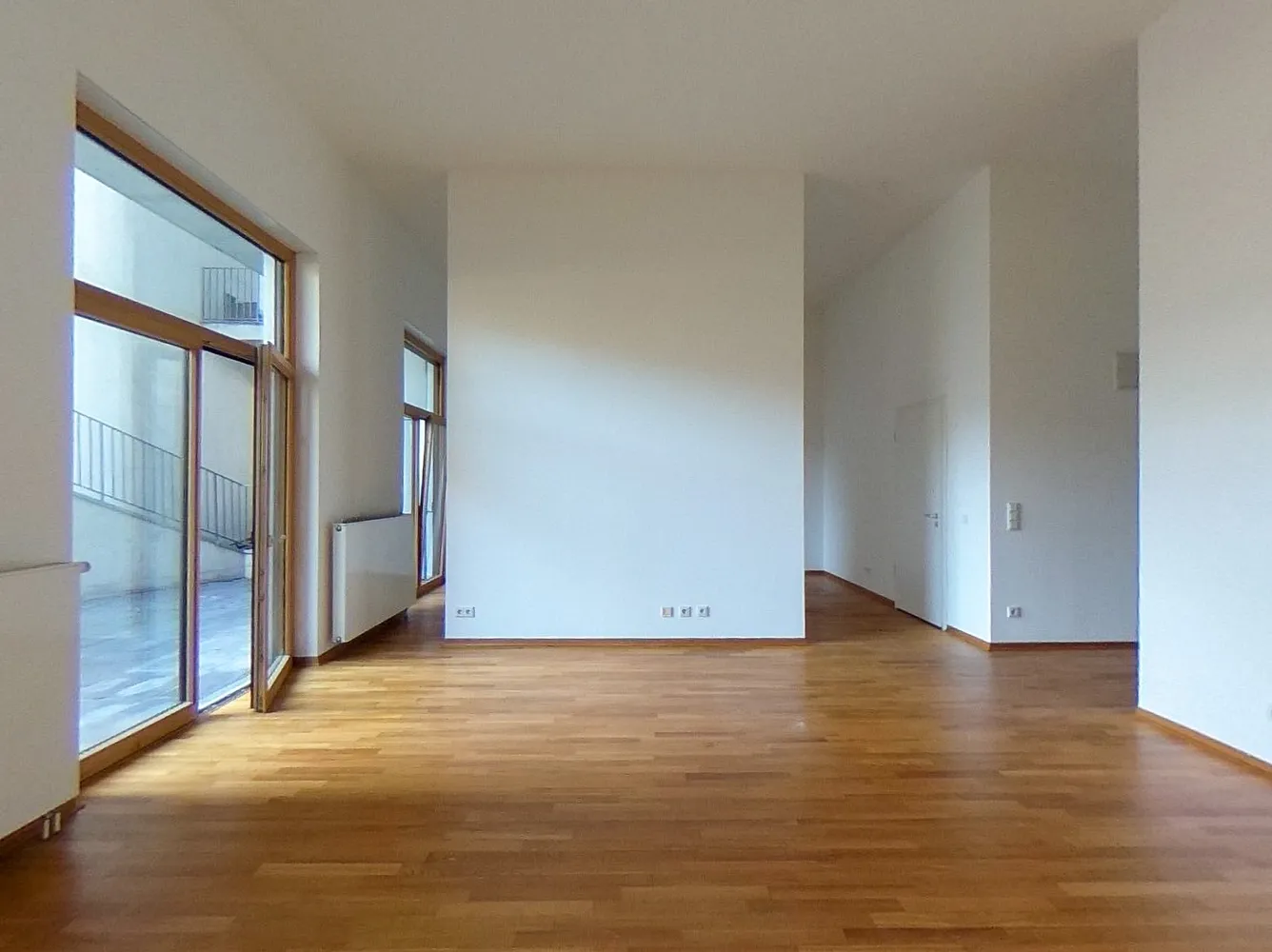 2 Zimmer Wohnung mit 109 m² in Frankfurt am Main – Bild 3