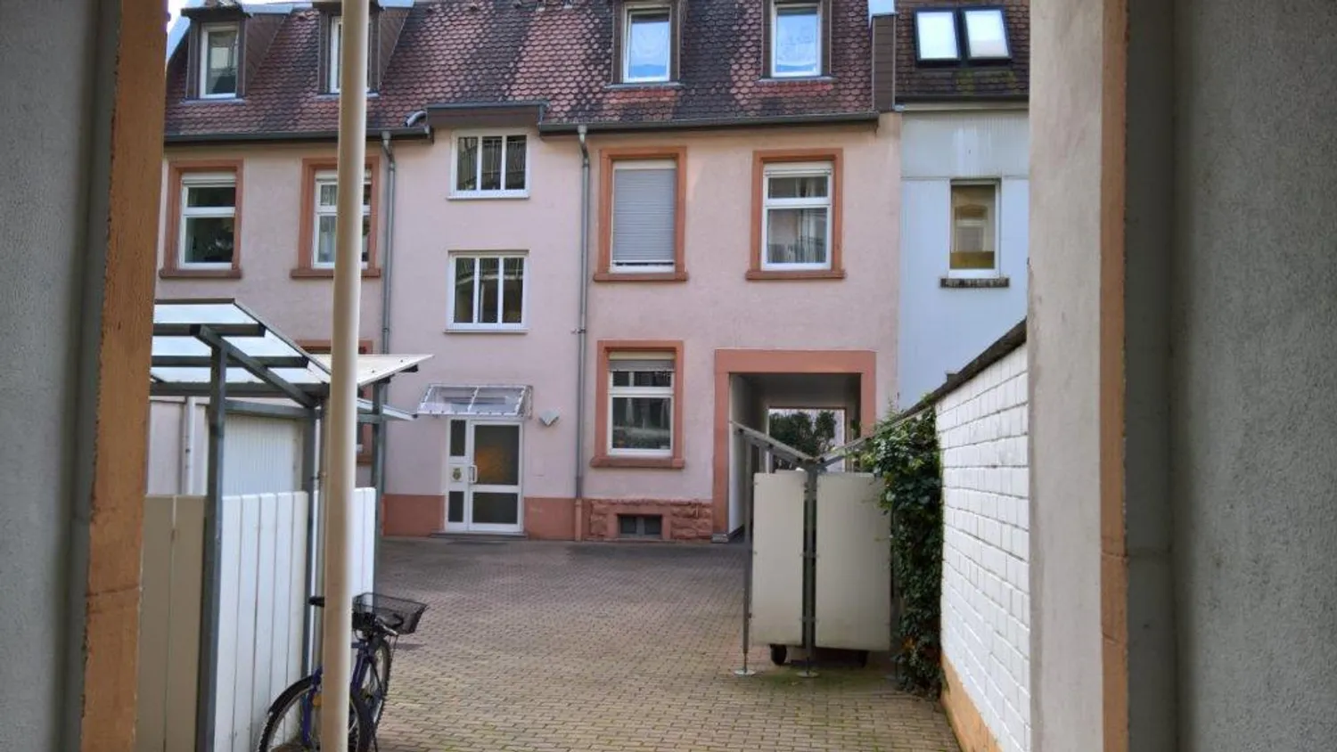 3 Zimmer Wohnung mit 68 m² in Karlsruhe – Bild 1