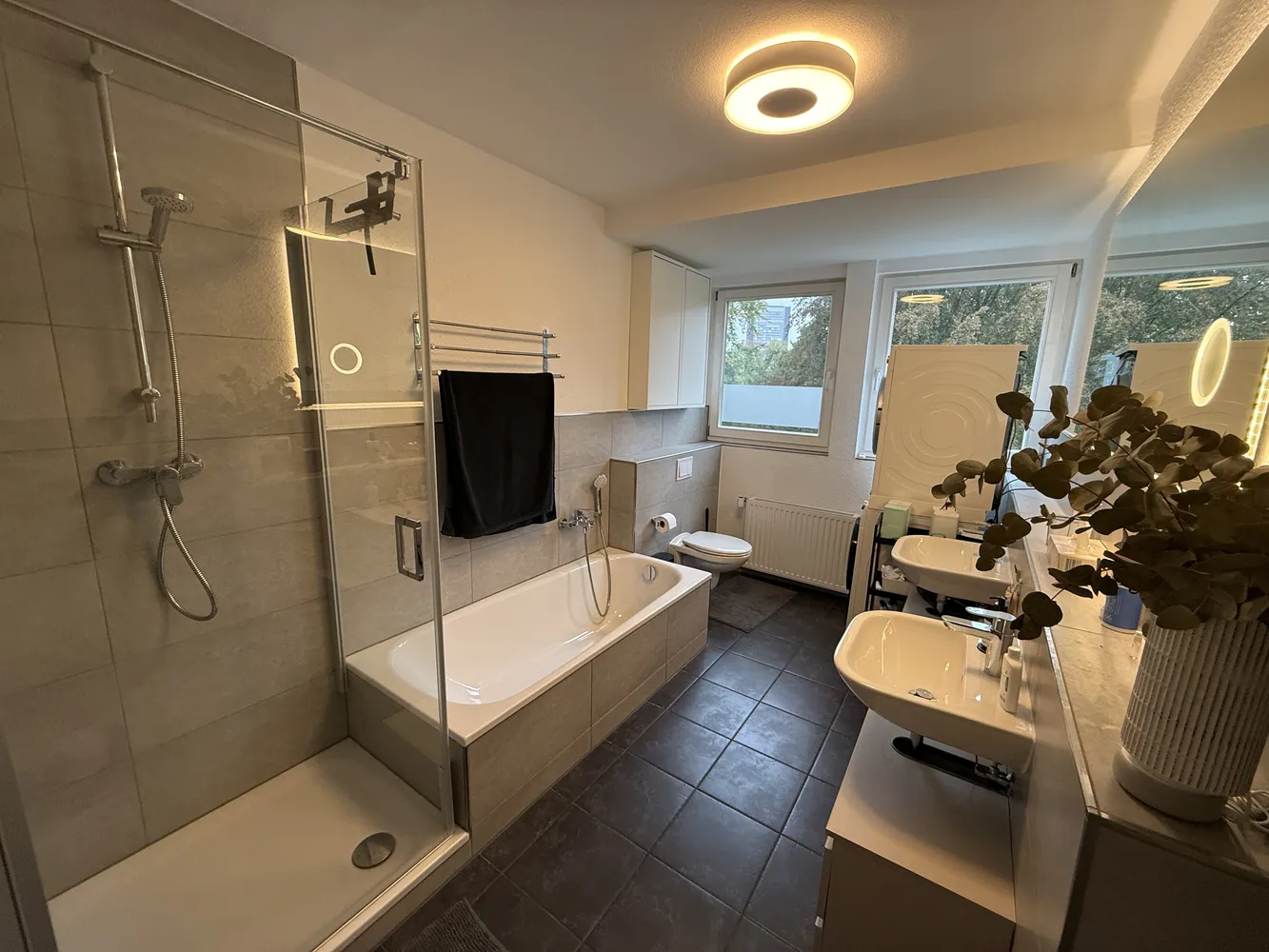 3 room apartment with 110 m² in Düsseldorf – Photo 3
