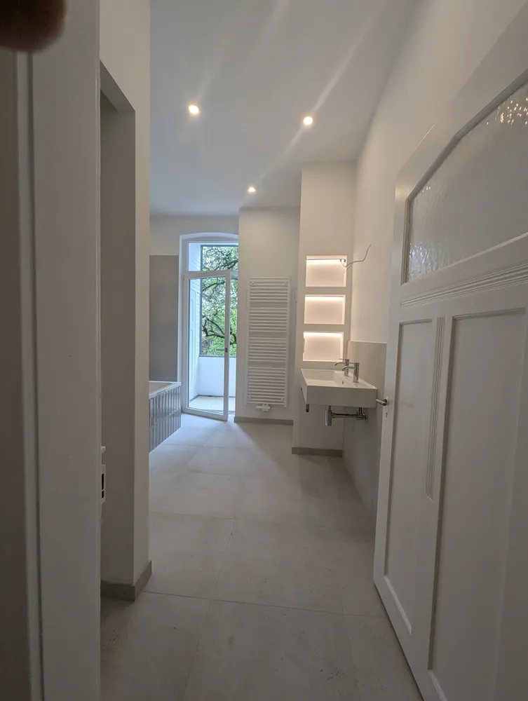 2 Zimmer Wohnung mit 113 m² in Stuttgart – Bild 2