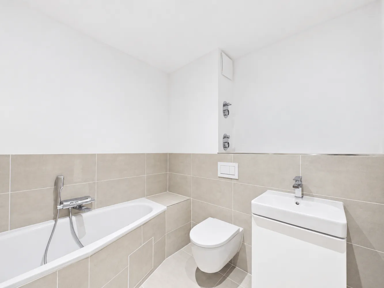 3 Zimmer Wohnung mit 125 m² in Berlin – Bild 5
