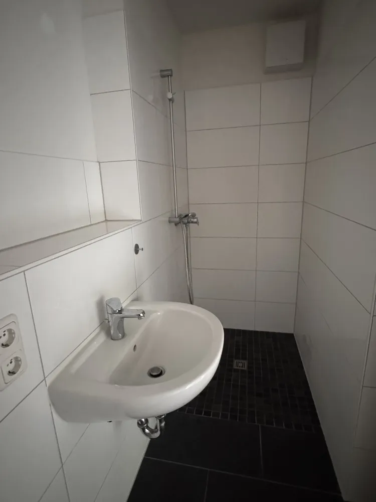 2 Zimmer Wohnung mit 48 m² in Lübeck – Bild 3