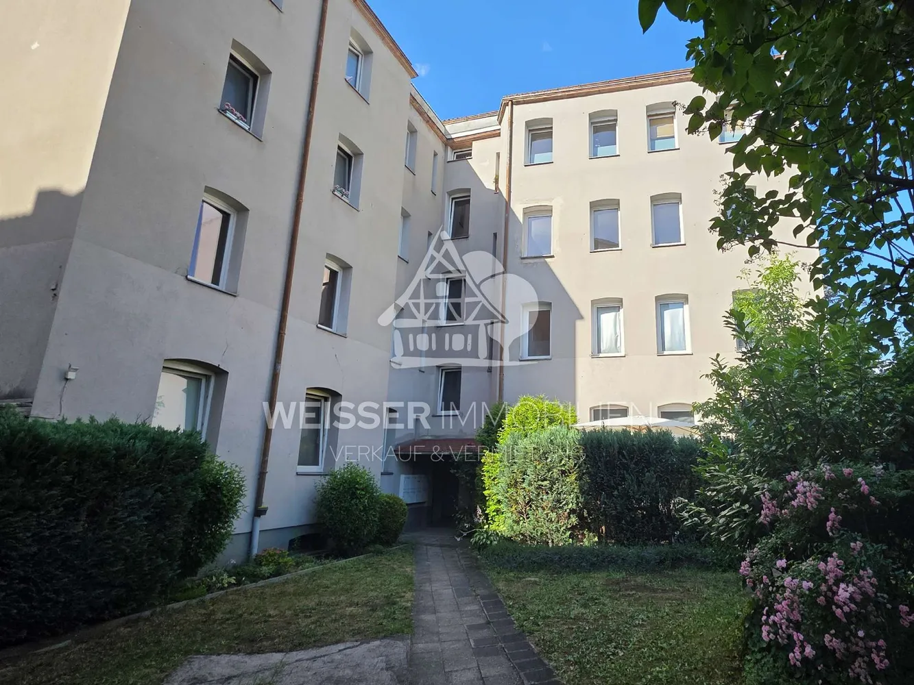 2 room apartment with 62 m² in Fürth – Photo 2