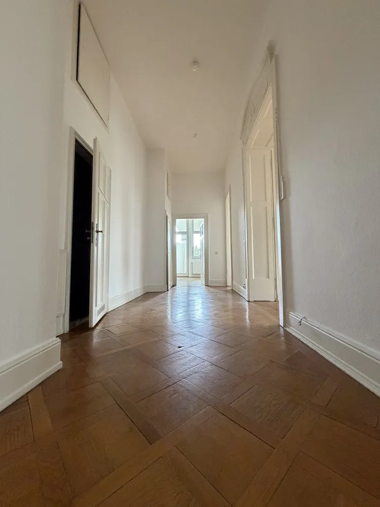 3 Zimmer Wohnung mit 138 m² in Wiesbaden – Bild 2