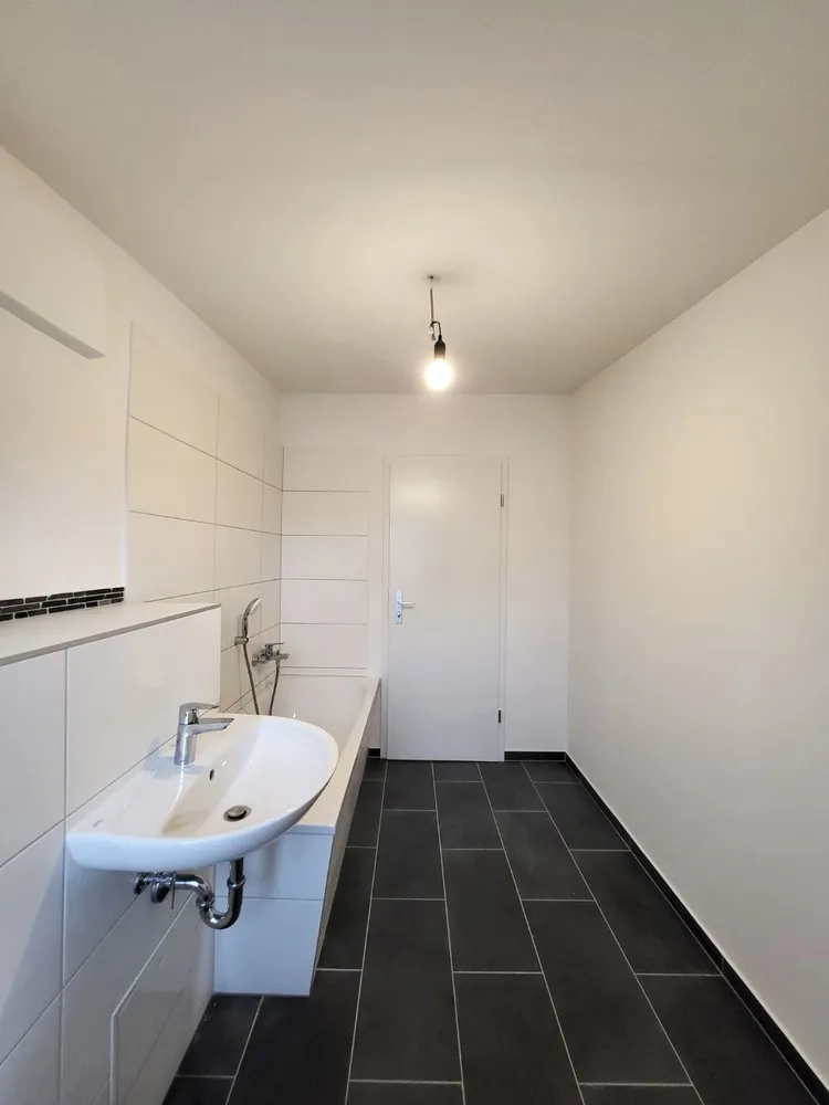 4 Zimmer Wohnung mit 80 m² in Magdeburg – Bild 4