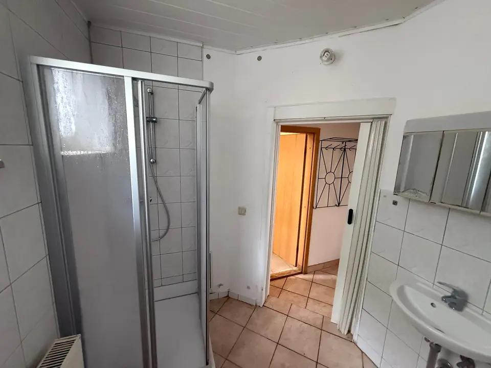 2 Zimmer Wohnung mit 20 m² in Greiz – Bild 5
