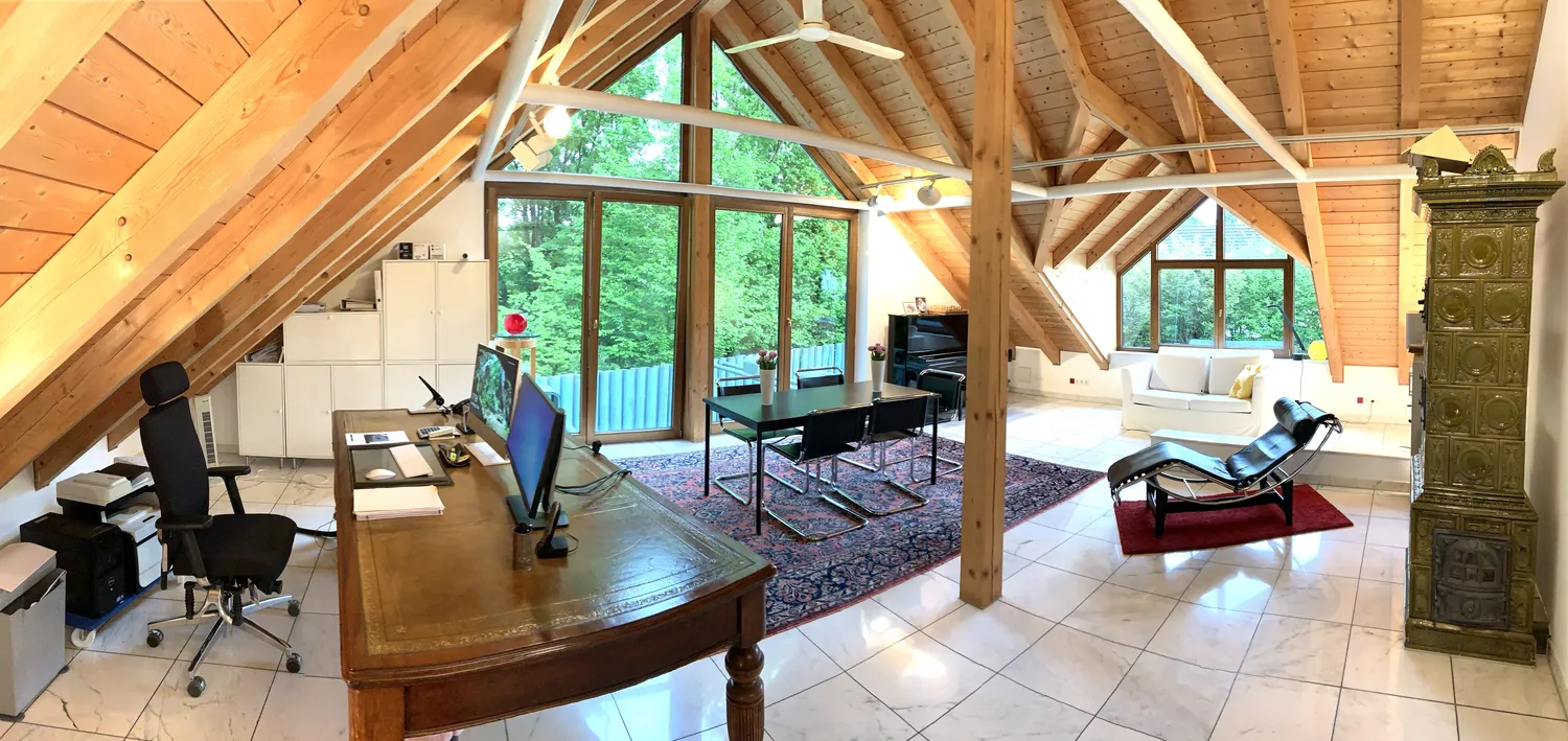 8 Zimmer Haus mit 267 m² in München – Bild 1