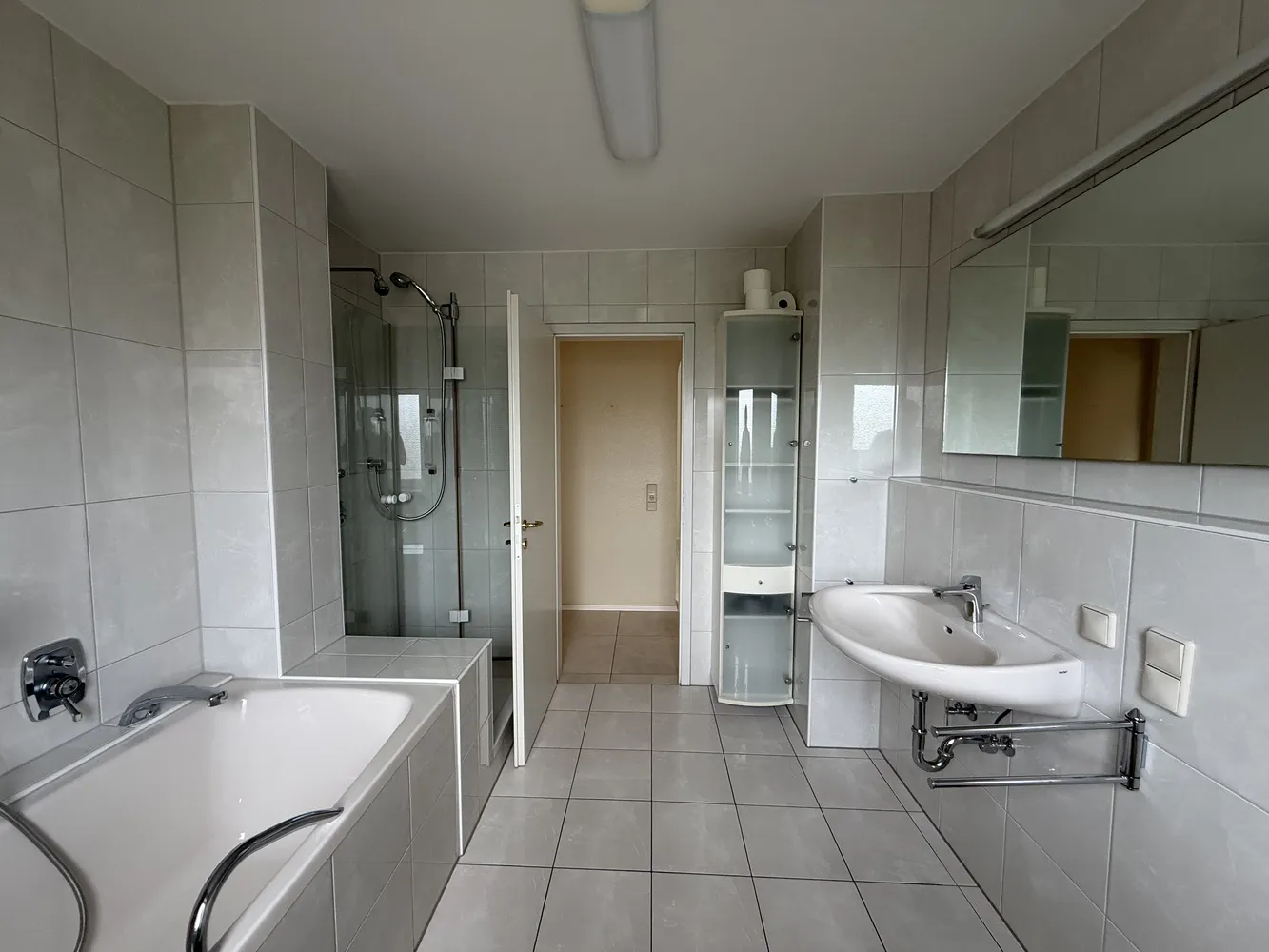 3 Zimmer Wohnung mit 96 m² in Köln – Bild 6