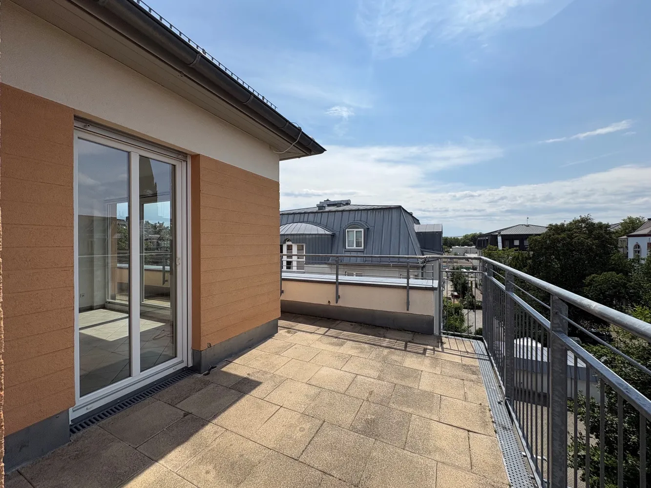 2 Zimmer Wohnung mit 71 m² in Dresden – Bild 4