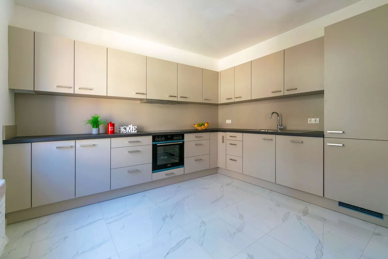 3 Zimmer Wohnung mit 66 m² in Stuttgart – Bild 2