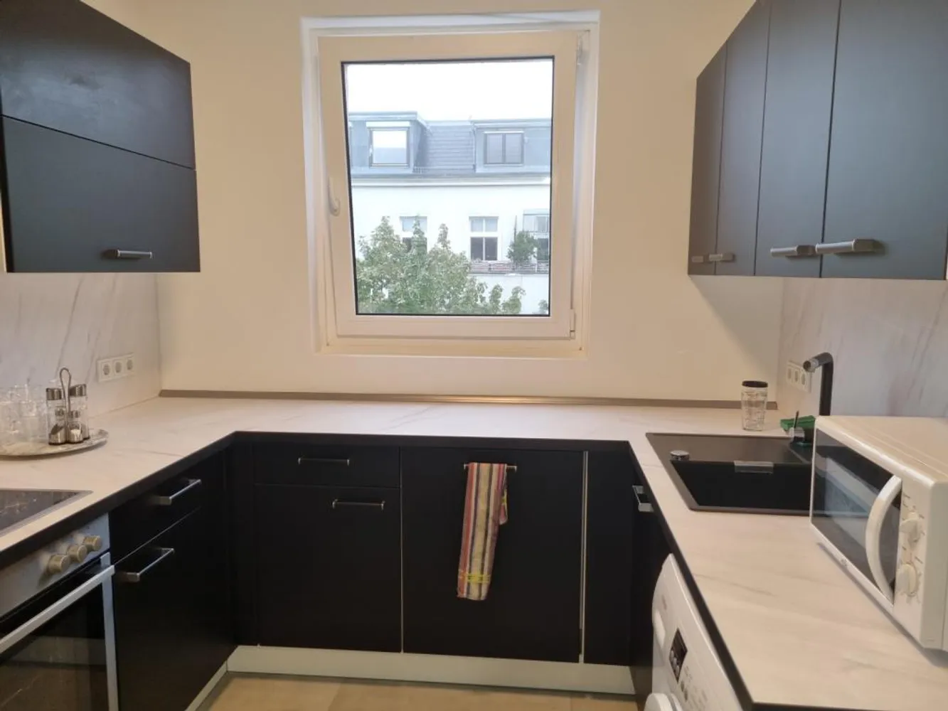 1 Zimmer Wohnung mit 65 m² in Berlin – Bild 8