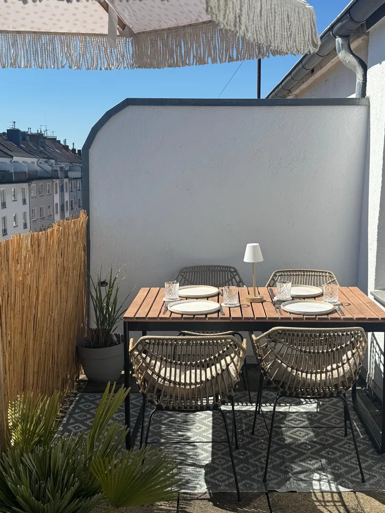 2 room apartment with 65 m² in Düsseldorf – Photo 1