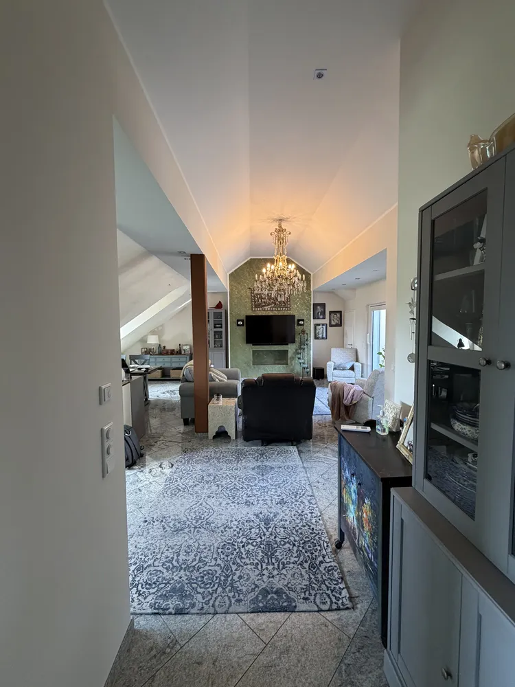 5 Zimmer Wohnung mit 165 m² in Wiesbaden – Bild 3