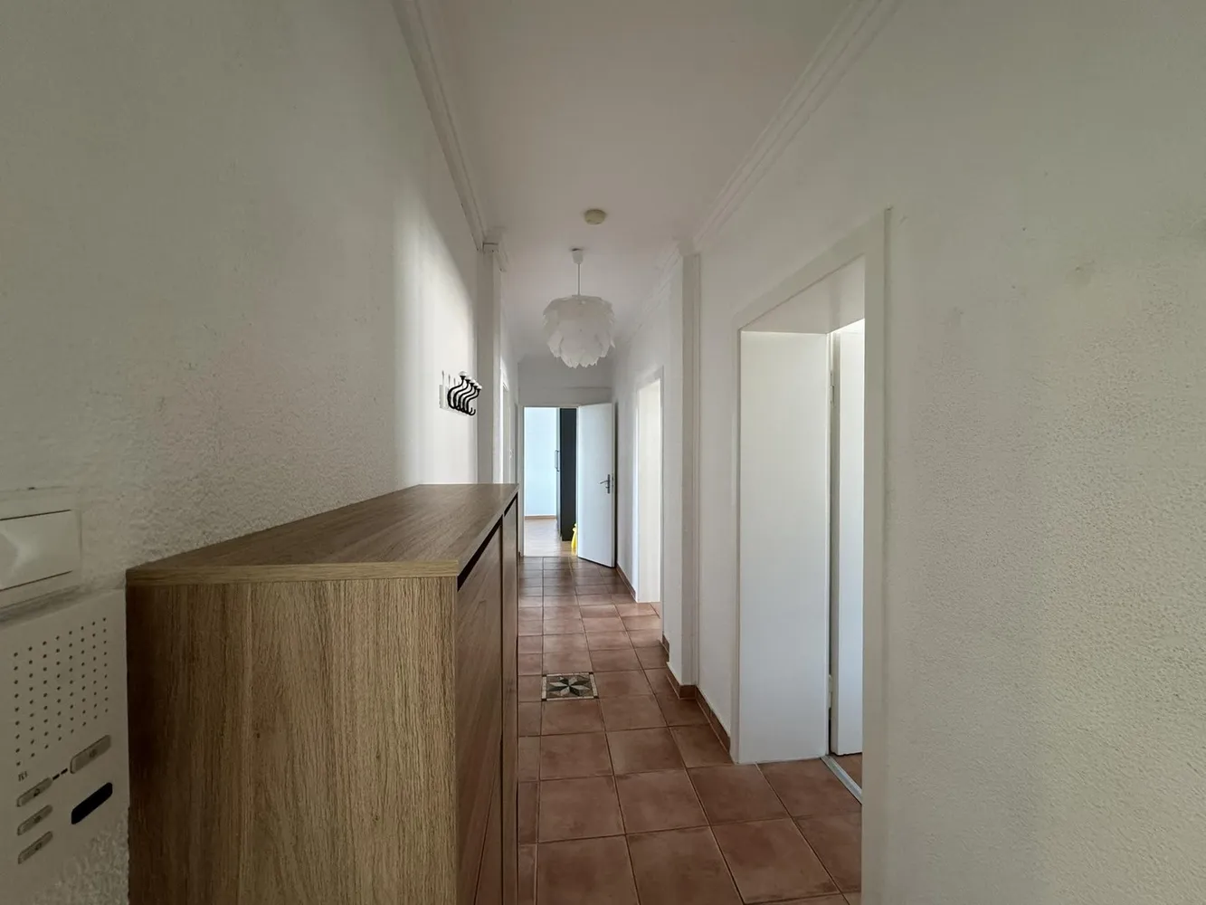 4 Zimmer Wohnung mit 95 m² in Düsseldorf – Bild 2