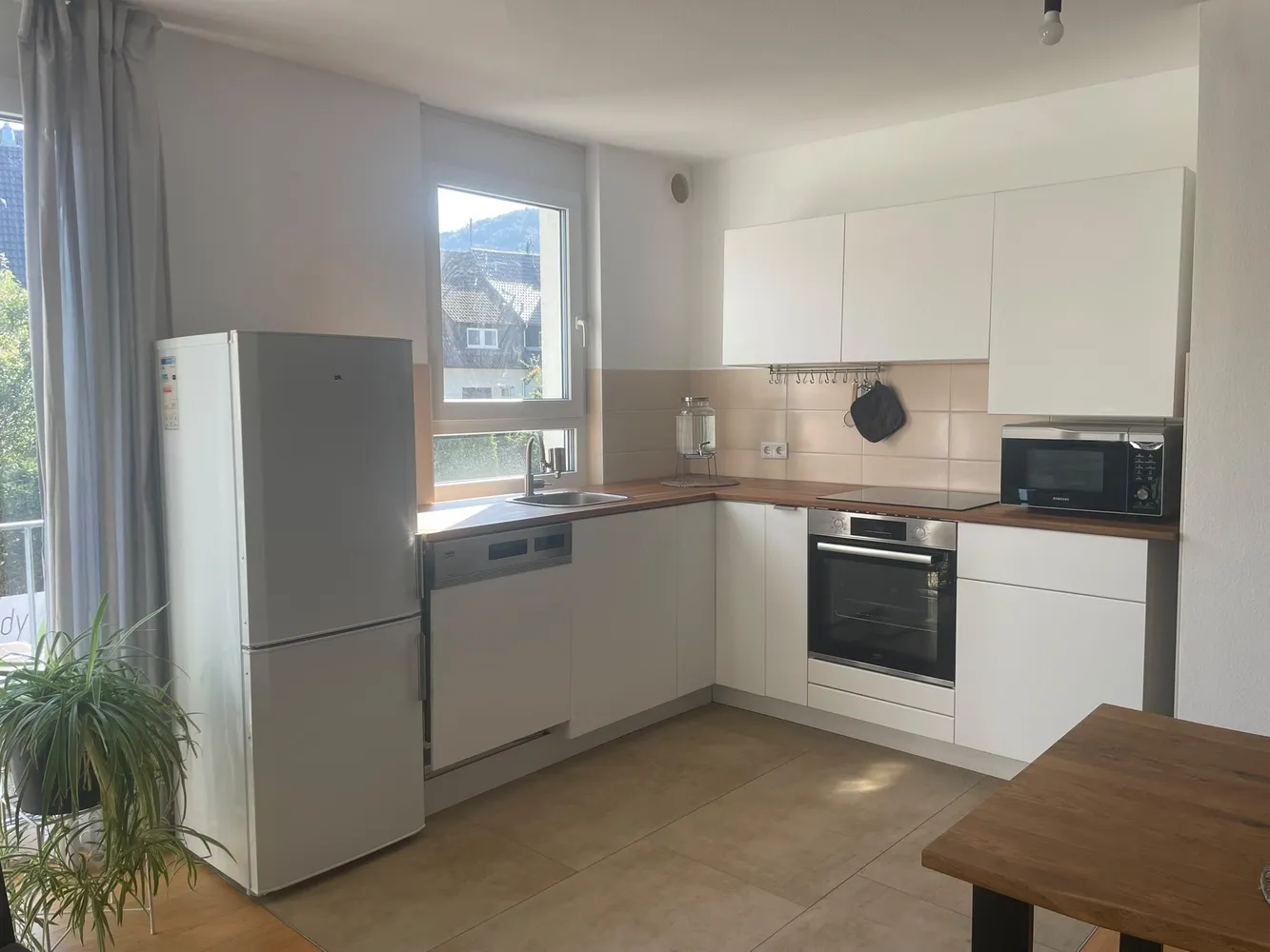 2 Zimmer Wohnung mit 66 m² in Freiburg im Breisgau – Bild 2
