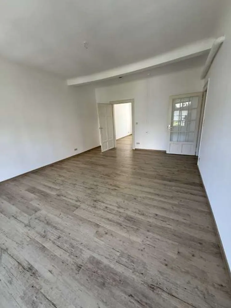 3 Zimmer Wohnung mit 77 m² in Wiesbaden – Bild 2