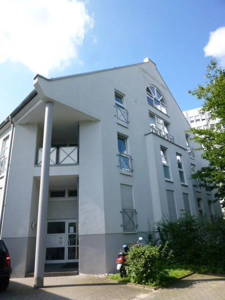 5 Zimmer Wohnung mit 135 m² in Wiesbaden – Bild 1