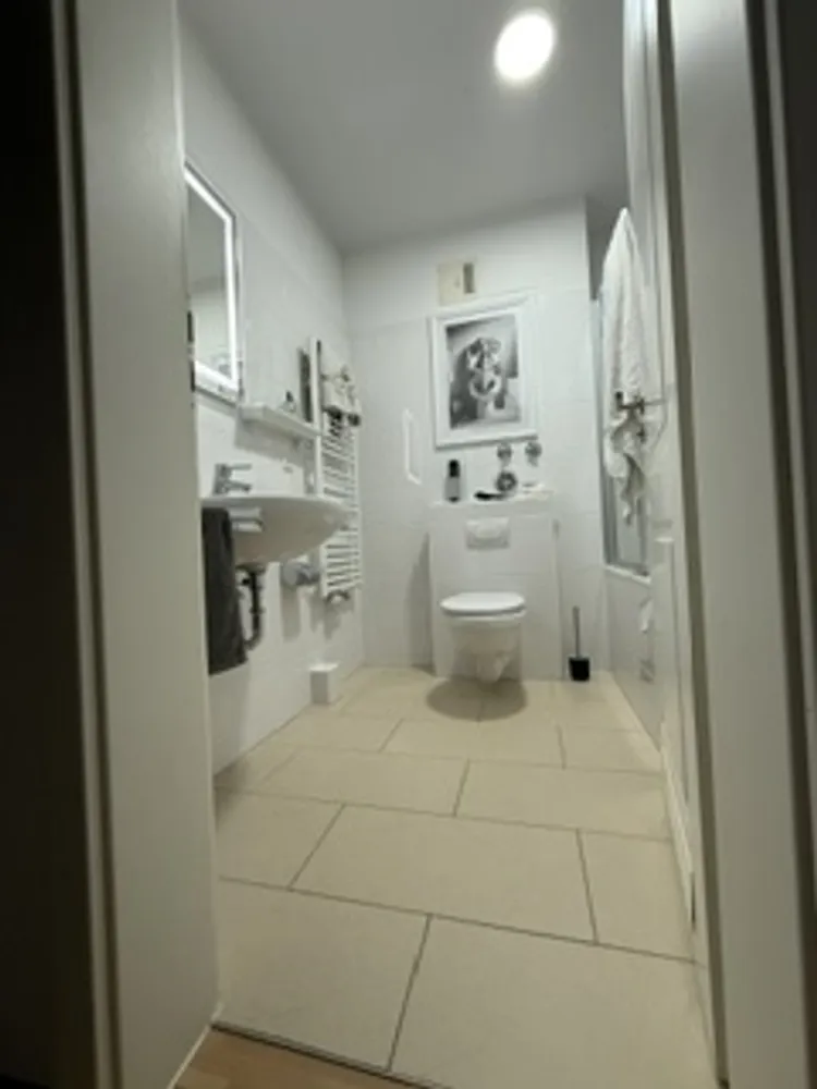 3 Zimmer Wohnung mit 108 m² in München – Bild 3