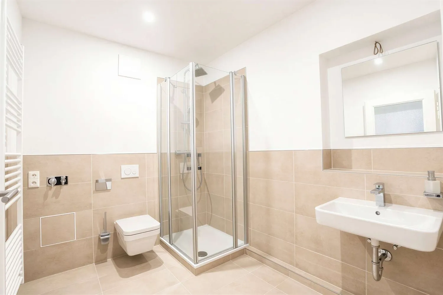 2 Zimmer Wohnung mit 64 m² in Dresden – Bild 1