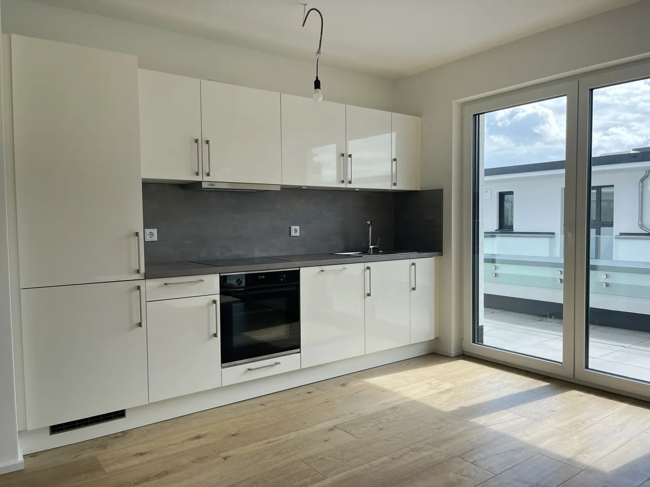 4 Zimmer Wohnung mit 131 m² in Wiesbaden – Bild 4