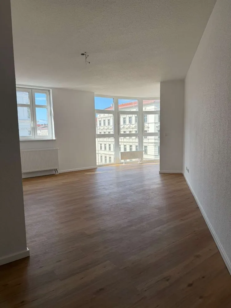 2 Zimmer Wohnung mit 67 m² in Berlin – Bild 1