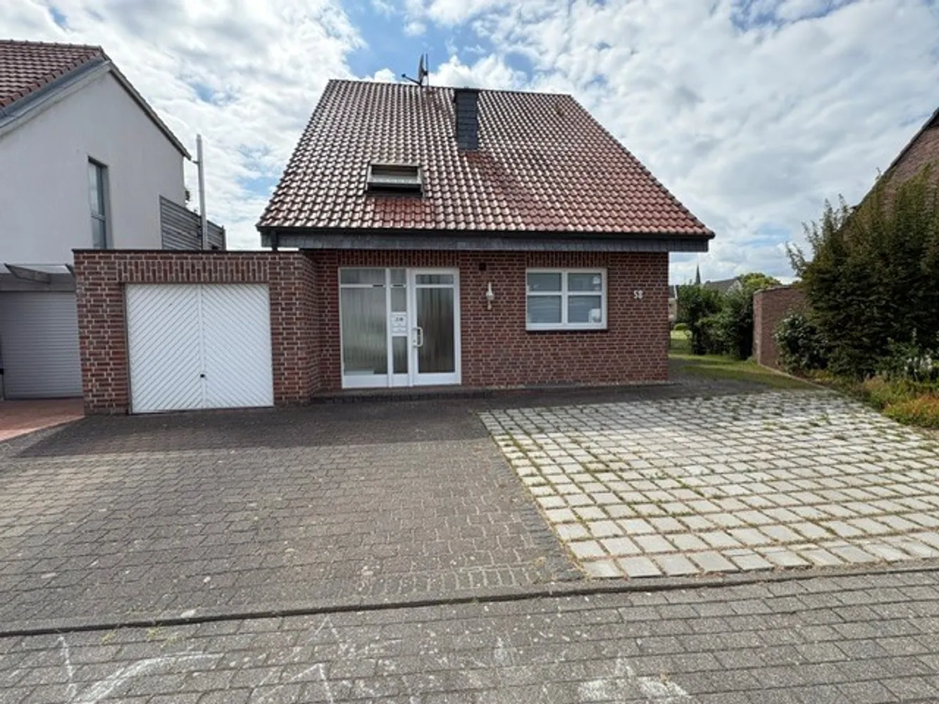 4 Zimmer Wohnung mit 130 m² in Mönchengladbach – Bild 8