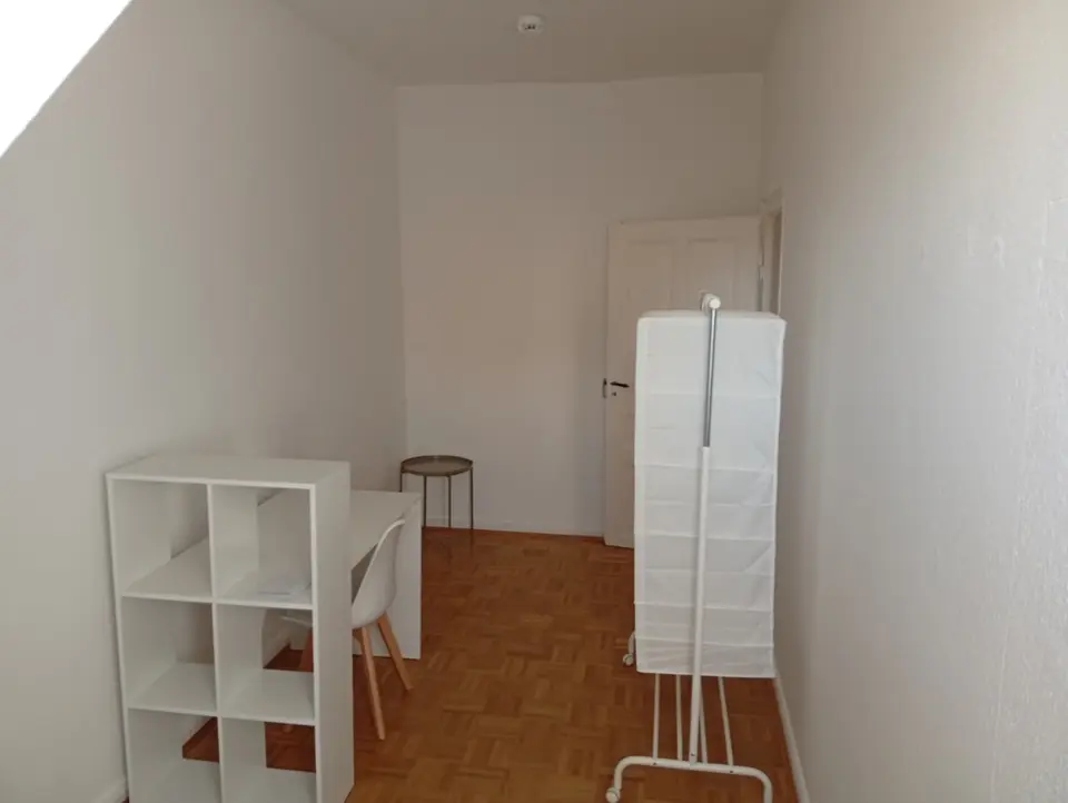 WG-Zimmer mit 14 m² in Frankfurt am Main – Bild 2