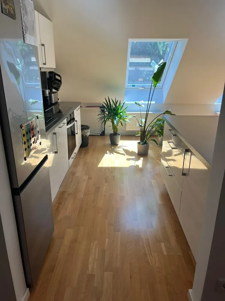 2 Zimmer Wohnung mit 90 m² in Berlin – Bild 6