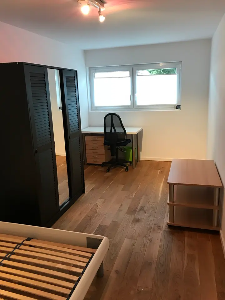WG-Zimmer mit 30 m² in Böblingen – Bild 2