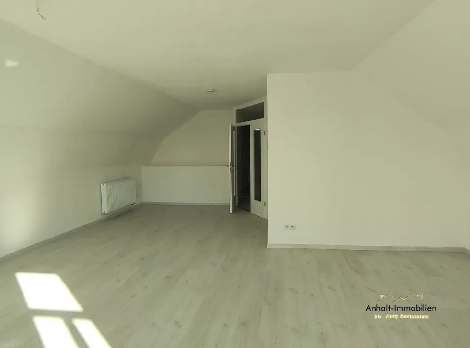 4 Zimmer Wohnung mit 114 m² in Delitzsch – Bild 2