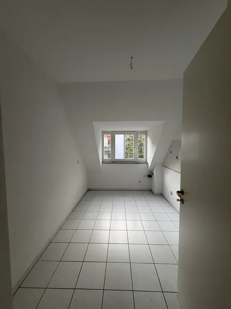 4 Zimmer Wohnung mit 128 m² in München – Bild 5