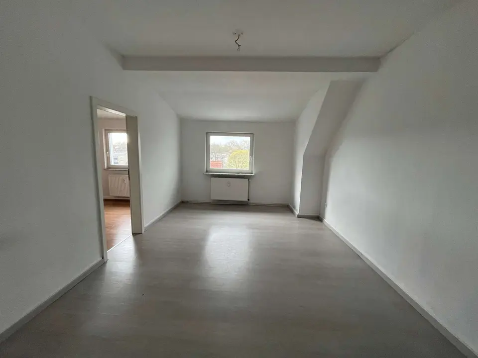 4 Zimmer Wohnung mit 81 m² in Duisburg – Bild 1