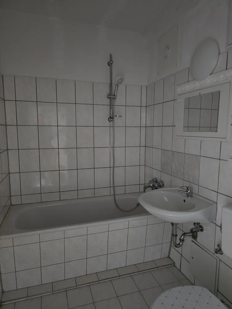 3 Zimmer Wohnung mit 58 m² in Halle (Saale) – Bild 5