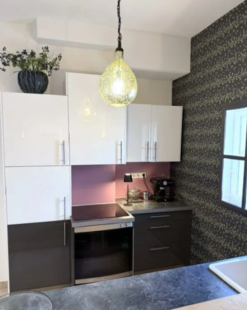 2 Zimmer Wohnung mit 95 m² in München – Bild 4