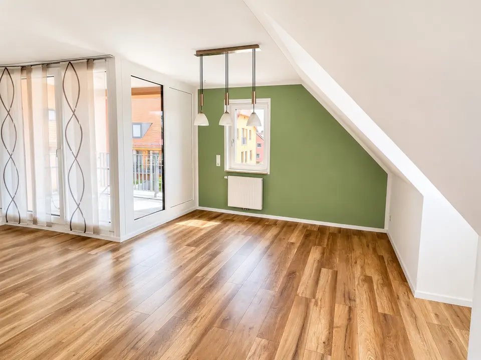 4 Zimmer Wohnung mit 102 m² in Ansbach – Bild 2