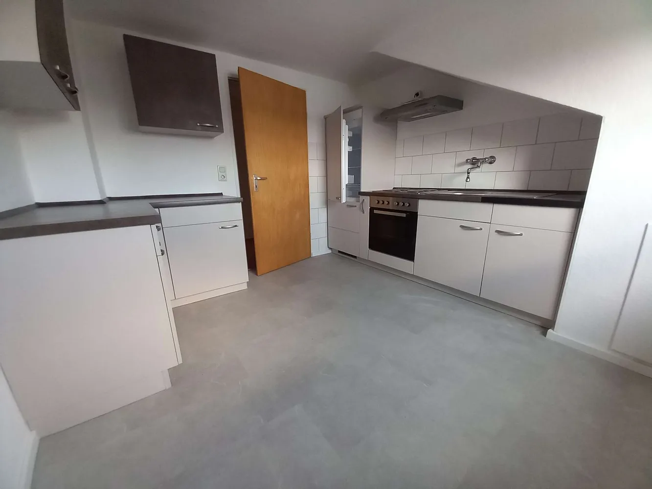 3 Zimmer Wohnung mit 60 m² in Hof – Bild 2