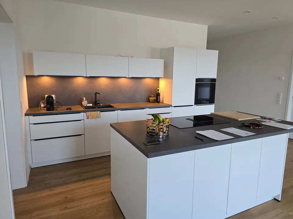 4 Zimmer Wohnung mit 130 m² in Saarbrücken – Bild 1