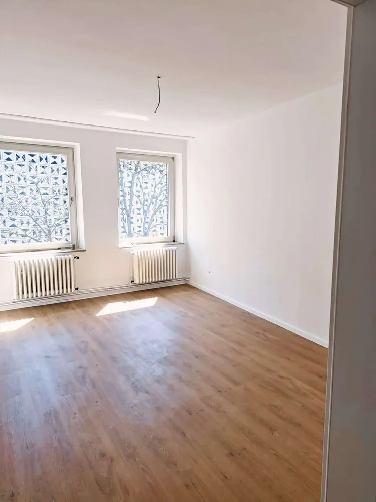 4 Zimmer Wohnung mit 120 m² in Hildesheim – Bild 2
