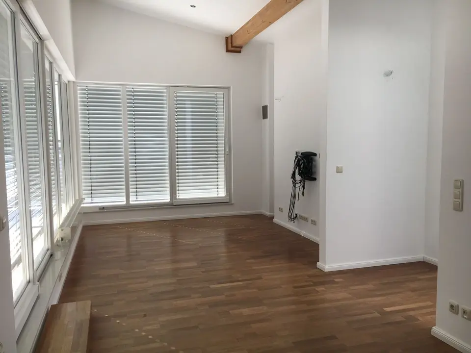 2 room apartment with 100 m² in Wolfsburg – Photo 1