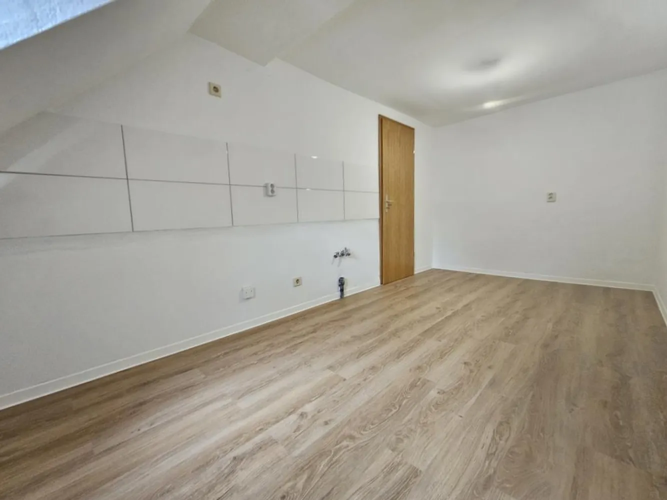 2 Zimmer Wohnung mit 57 m² in Altenburg – Bild 3